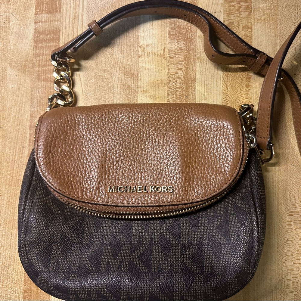 Michael Kors crossbody bag